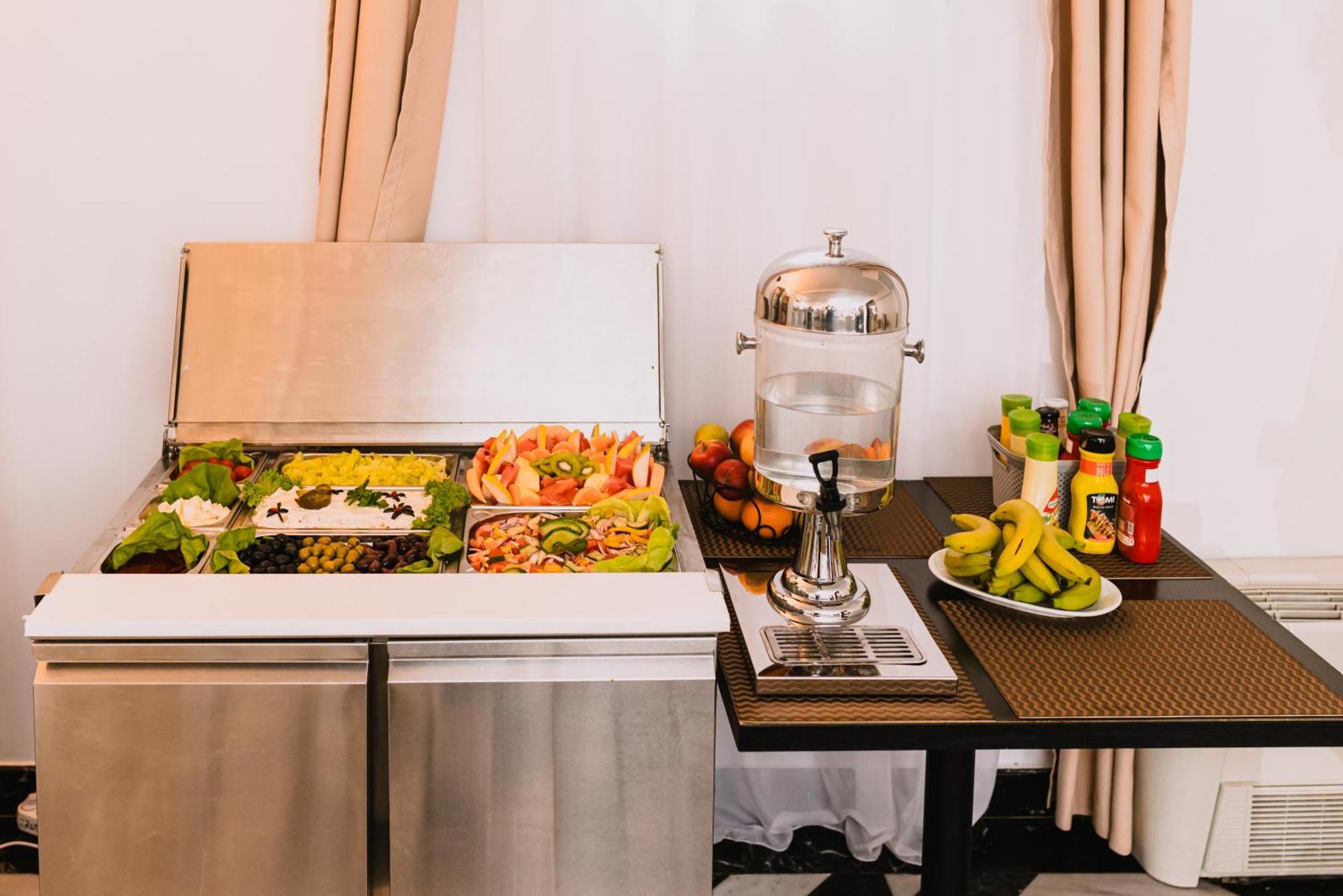 Vigo Hotel Ploieşti Eksteriør billede